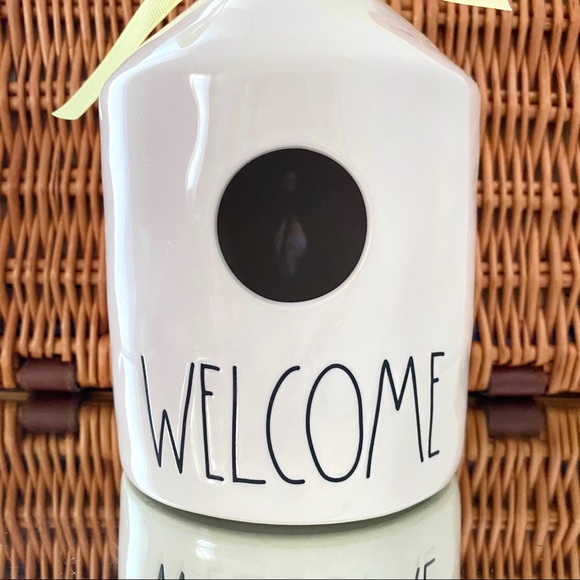 Rae Dunn Bee Birdhouse - Picture 3 of 8